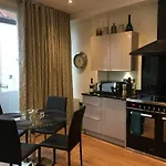 Star Tree Apartment